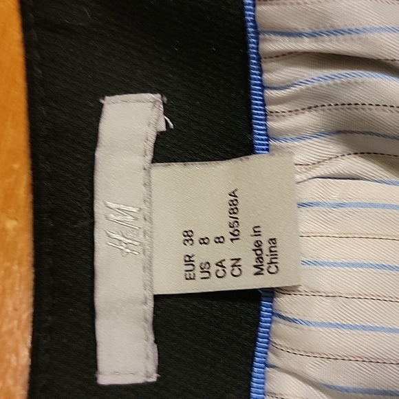 Black Dress - Picture 3 of 6